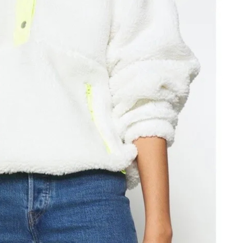 NWOT AEO White & Neon Sherpa Pullover Sweater - Picture 11 of 15